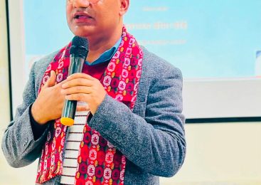 उत्तम जोशीद्वारा कांग्रेस केन्द्रीय सदस्यमा उम्मेदवारी दर्ता